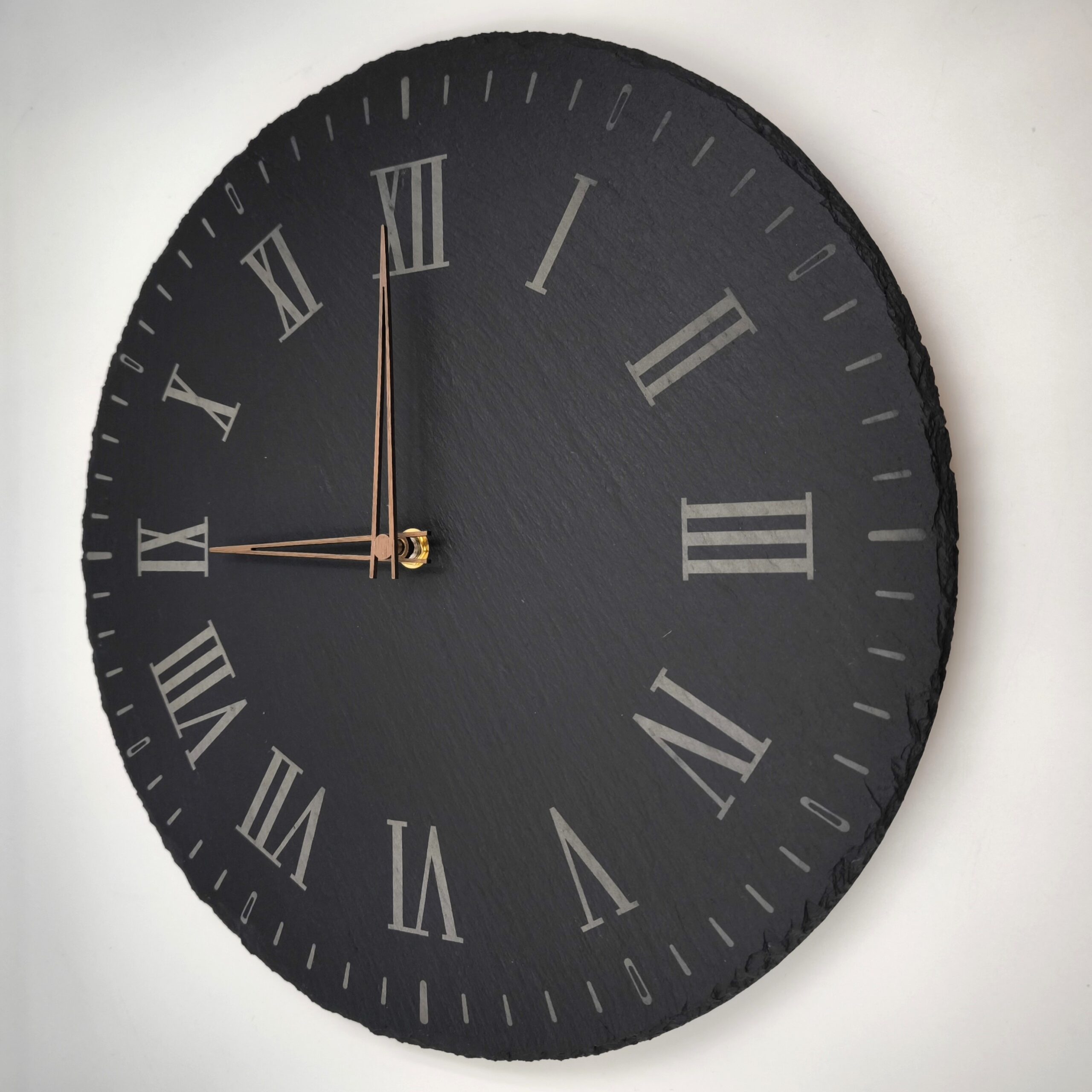 Schiefer Wanduhr „It'Slate - Roman“ - Durchmesser 30 cm – Bild 5