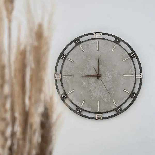 Betonuhr „Clean Edge“ - mit Holzrahmen 43 cm